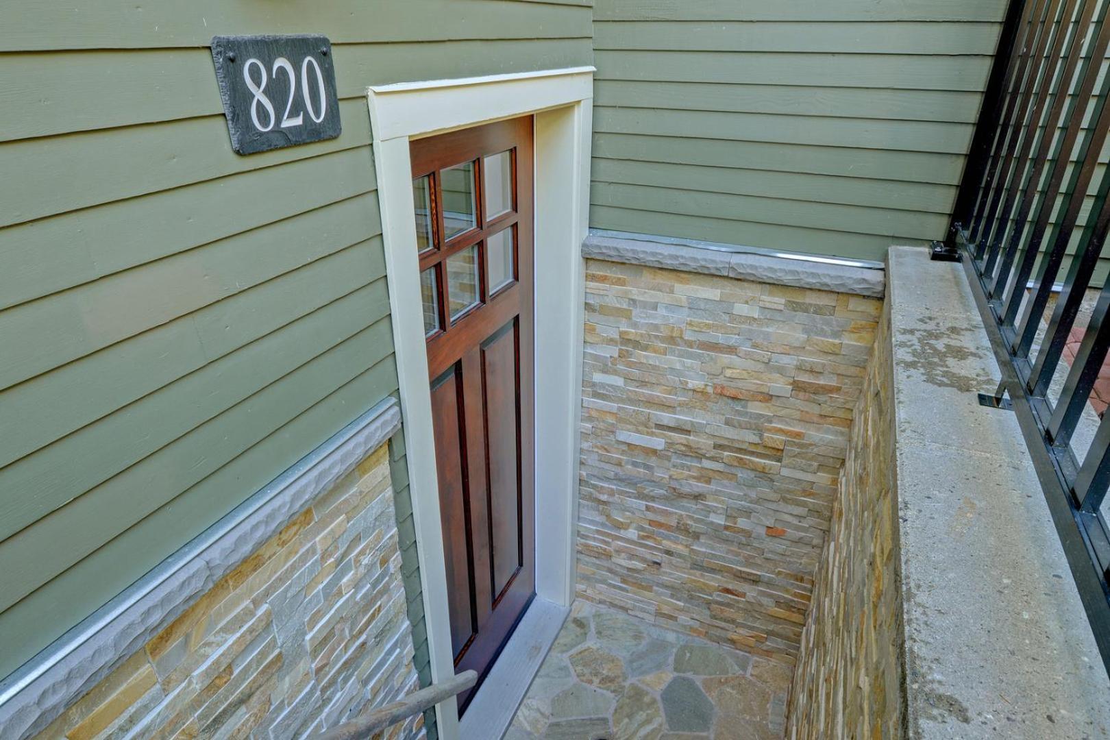 Upscale Character With Luxurious Amenities